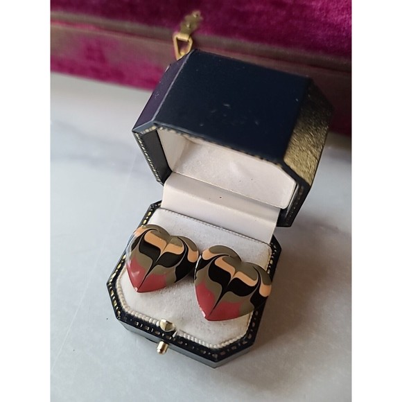 Vintage Heart Shaped Enamel Swirl Stud Earrings - Picture 3 of 10